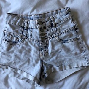 Hight waisted shorts